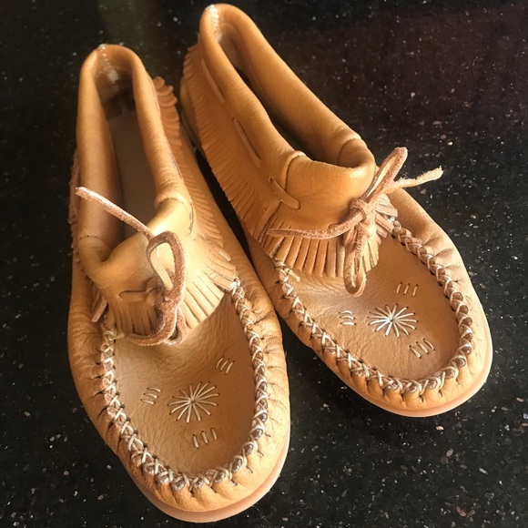 wakonsun moccasins